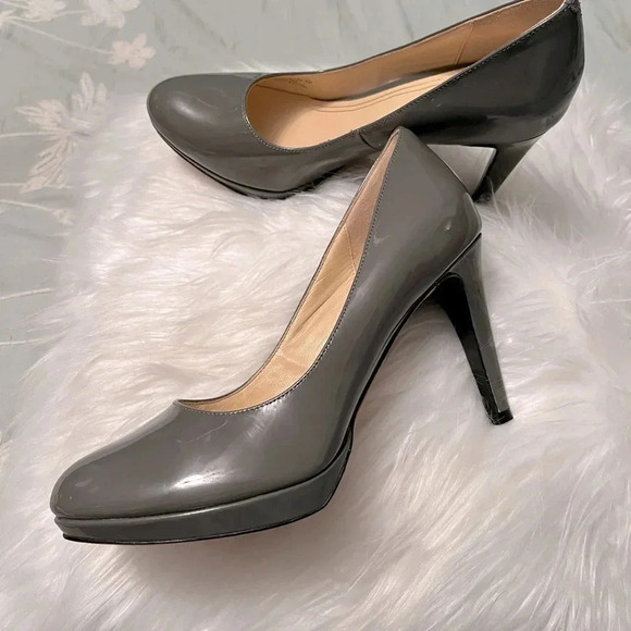 Cole Haan pumps - Picture 1 of 11